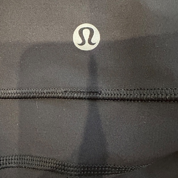 LULULEMON MESH PANEL LEGGINGS BLACK SIZE 6 - Picture 5 of 5